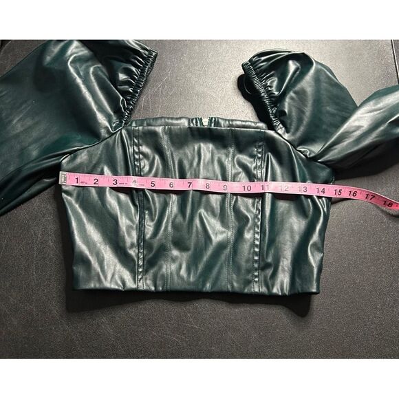 7 For All Mankind Green Vegan Leather Crop Top Size S - Picture 4 of 11